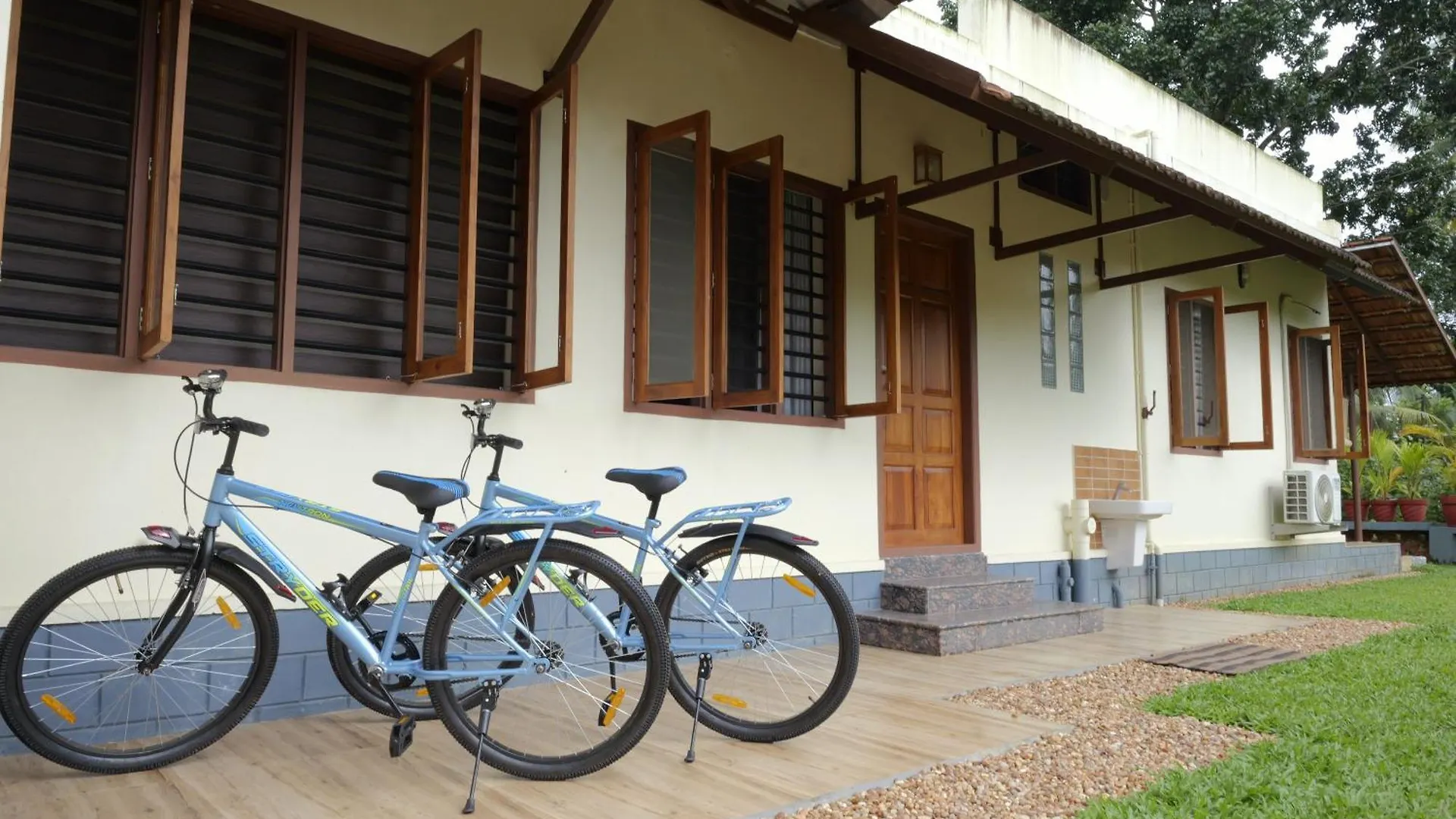 Neelambari Apartment Kumarakom 0*,  India