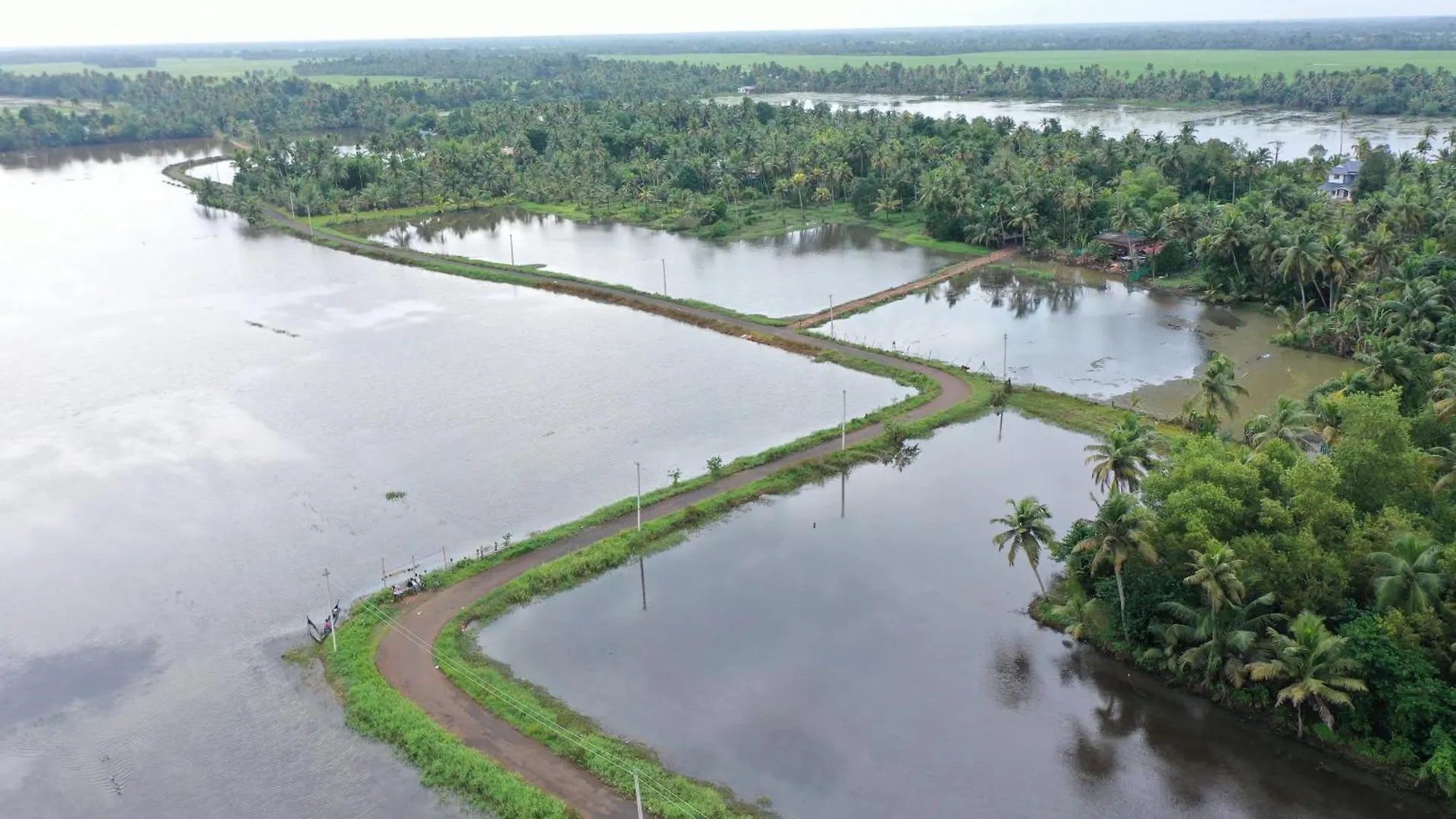 Neelambari Apartment Kumarakom Homestay