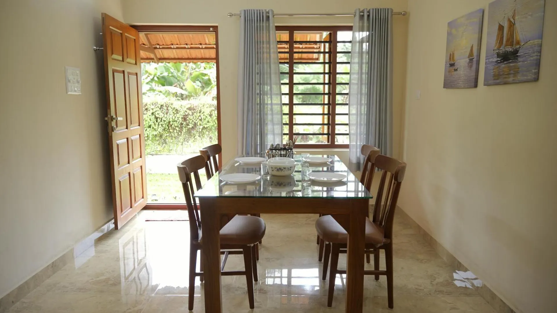 Neelambari Apartment Kumarakom